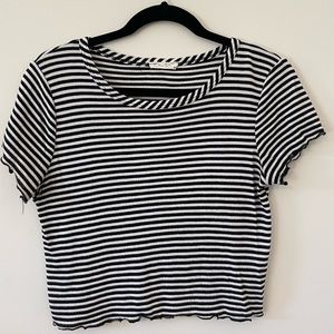 Olivia Rae black & white stripped short sleeve top